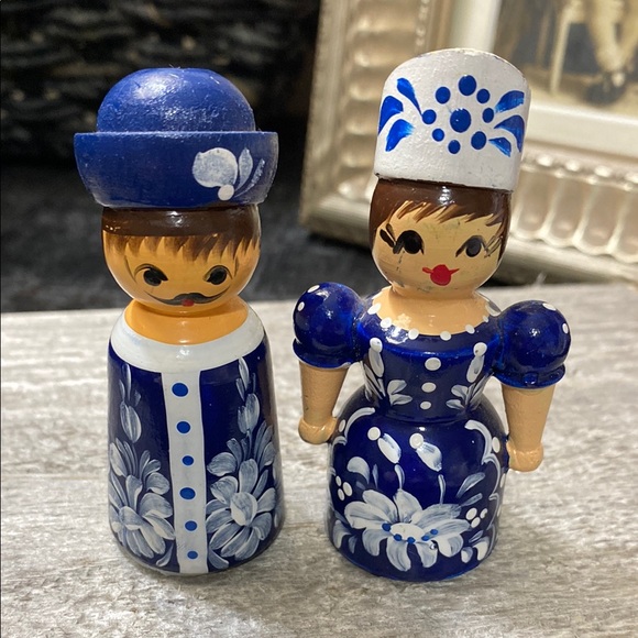 Other - Hand-Painted Blue and White Wooden Salt & Pepper Shakers!